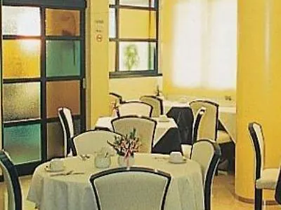 Gamma Hotel Marcon 3*,